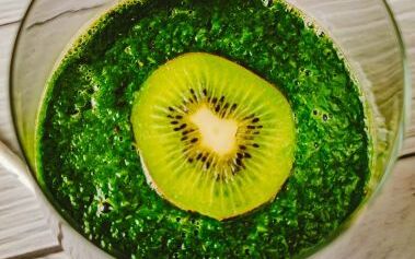 kaloria.com.pl-przepisy-zielone-koktajle